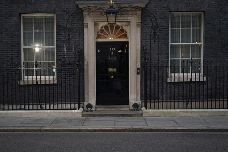 英首相府:美关税政策将影响英国 或采取报复措施