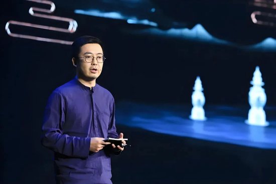 阿里转轨，吴泳铭还得“啃”蒋凡