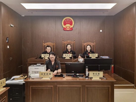 上海金融监管局负责人在北京金融法院出庭应诉行政二审案件